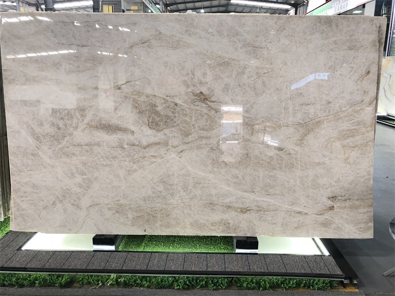 white qurtzite slabs 