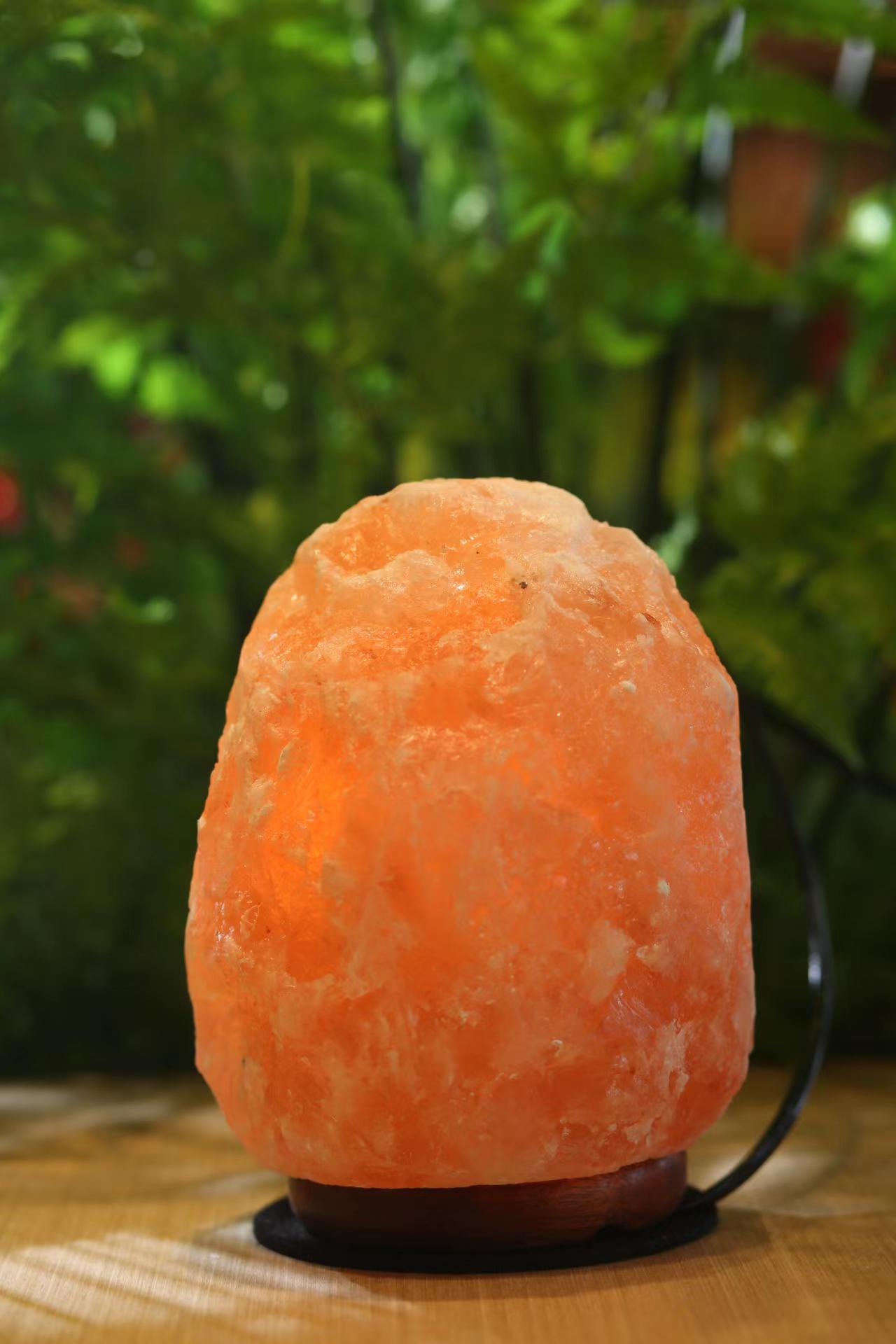 Himalayan salt lamp