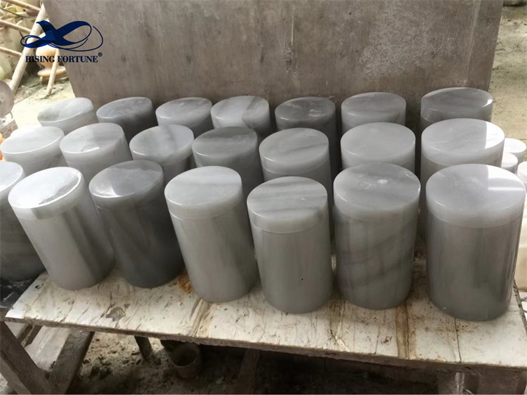 urns