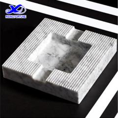 Using white surface and pure marble.Crystal,snowflake,transparent are all reflected